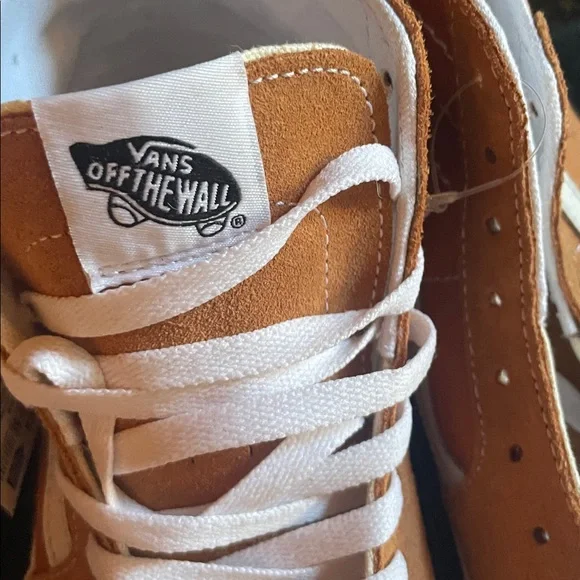 Vans tan High-Tops with White Laces - Picture 2 of 3